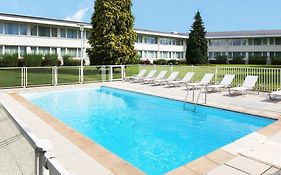 Novotel Lille Aeroport 4*